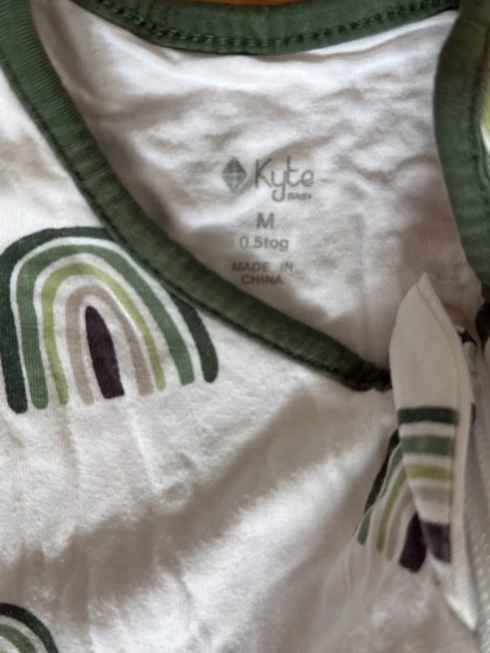 Set of 2 Kyte Baby Sleep Sacks - Sage Green / White Rainbow size medium 0.5 TOG